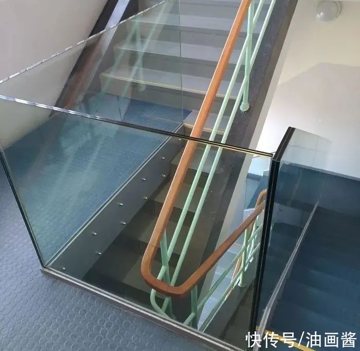  设计|爬楼梯比爬山都难，这20个楼梯设计，一不小心就会摔跤
