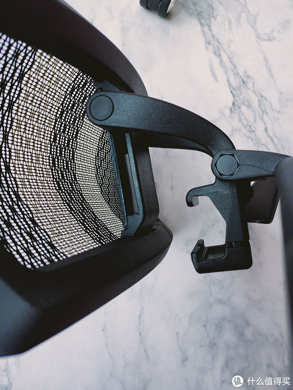 穷人|穷人的剁手清单 篇六十四：是什么让我又买了一把享耀家人体工学椅？当然是舒服