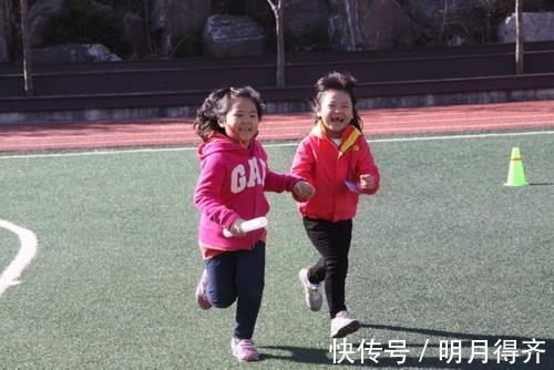 小李|新年我给父母1万块,孩子收到压岁钱却大哭,我们没吃饭就走了