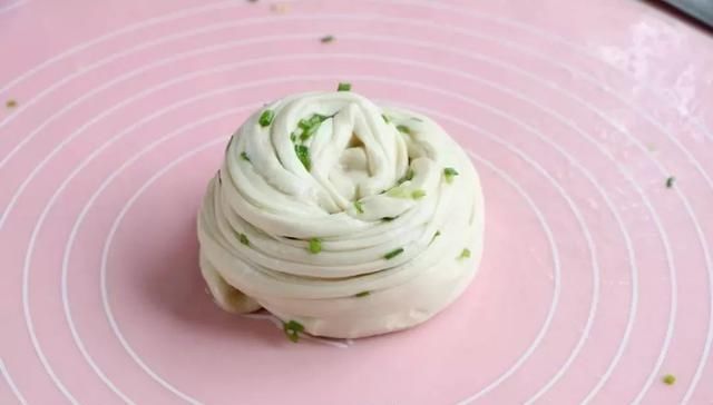 发面|不用揉面不发面,烙饼又香又软,嚼劲十足