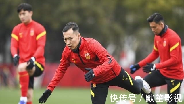 体能|高强跑600米,留洋首秀就爆发!国足边路飞侠在欧洲大放异彩