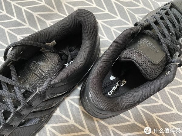 黑里俏 胖胖买的鞋 篇一百四十七：黑里俏adidas pro model 2g