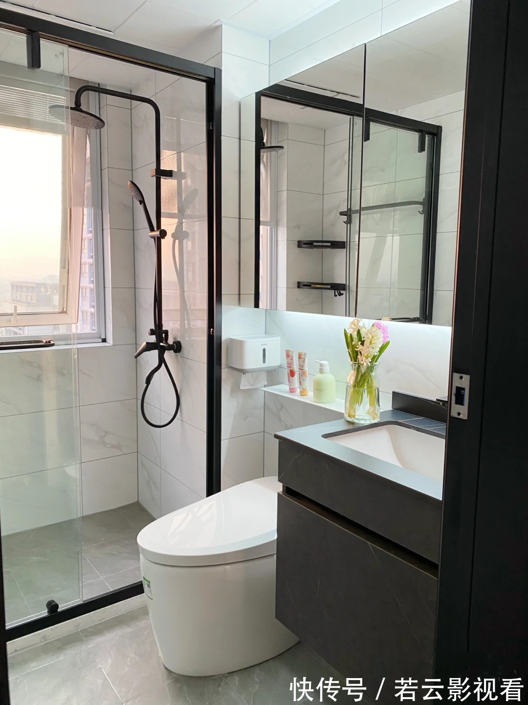 衣帽间|没想到随便装出来的家,得到大家一致好评,简约又大方,真的漂亮