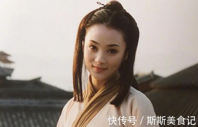 貂蝉&秀才出上联:“抱西施,遇昭君,问貂蝉,想贵妃”,下联很有水平