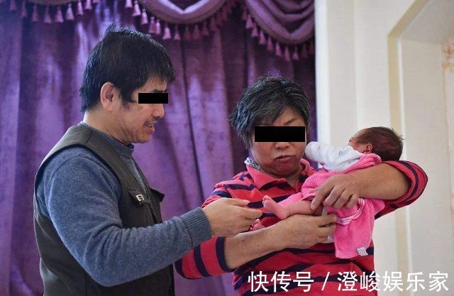 孕妇|50岁高龄夫妻生二胎,被大儿子抱怨,医生超过这个年龄就别生了