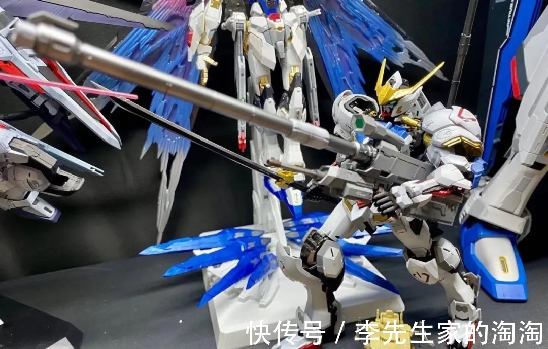 板件|「欣赏」血祭!巴巴托斯喷涂,做模型要注意安全