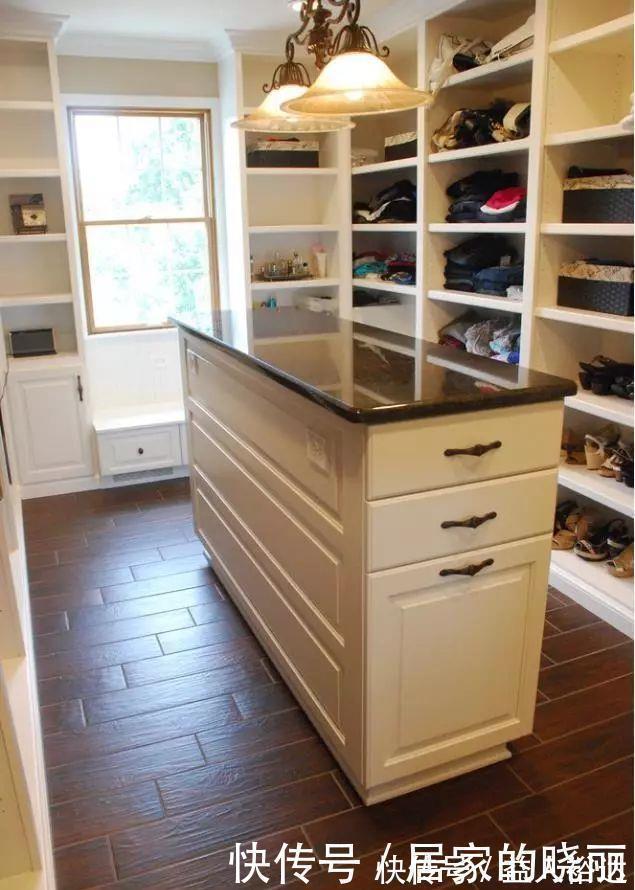 木板|老婆在衣帽间多装了一块木板,小区邻居都来模仿,真的太实用了