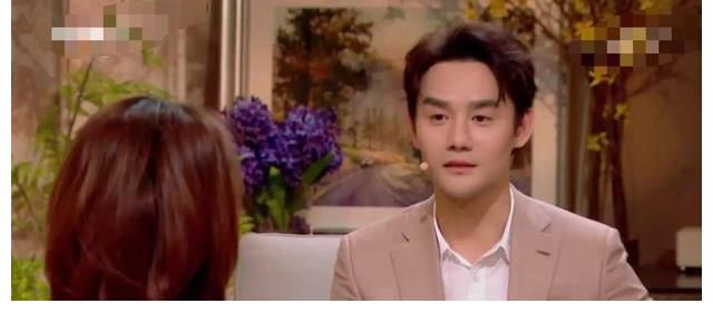 董卿|王凯给自己挖了个大坑，却浑然不知，董卿的笑杀伤力也太大了