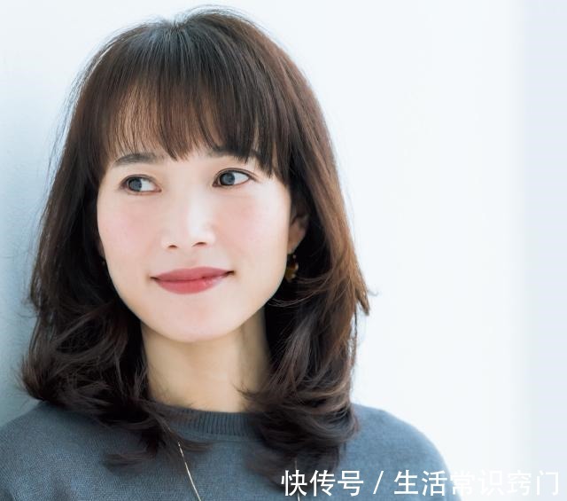 烫发 在日本,40-55岁之间女人最喜欢的10款发型!