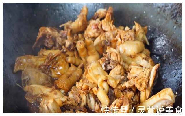 我家做鸡肉，从来不直接下锅炒，先加一步骤，鸡肉出锅又香又入味