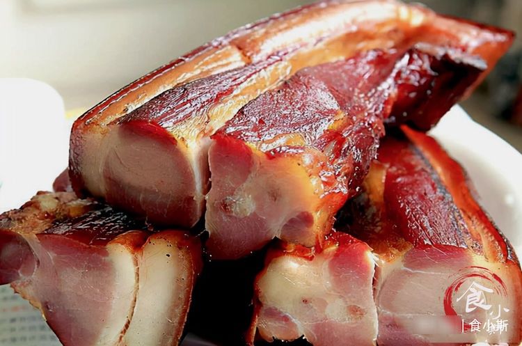 腌腊肉不能直接抹盐,想要味道香还入味,不霉不臭,这3步不能少