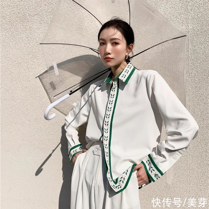 大衣里面穿什么？这4款绝美内搭，让你时髦一整个冬天