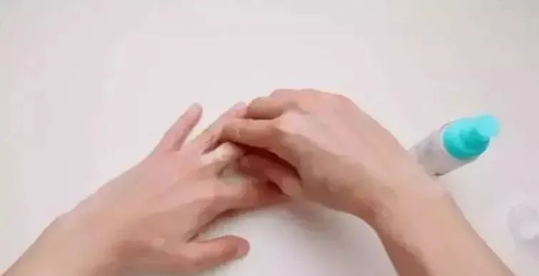 护士小姐姐秒变迷妹，为“蓝朋友”疯狂call