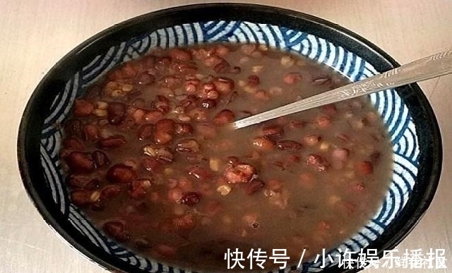 中医|中医建议:薏米配它,坚持1个月,赶走体内湿气,大肚子也平了