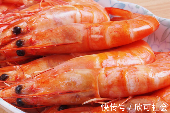 鲜虾|鲜虾，我家从不用水煮，渔民教我做法，虾肉原汁原味，鲜味不流失