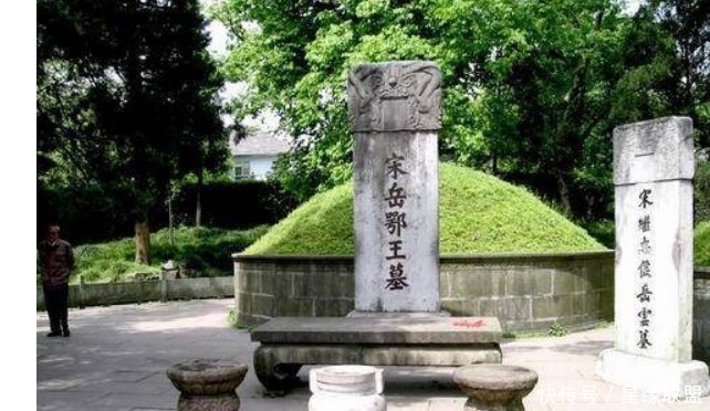 秦桧|乾隆问考生：你是不是秦桧的后人？他说了7个字，乾隆大喜：状元