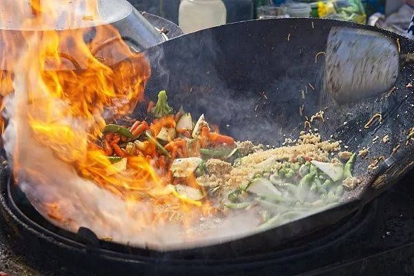 补铁|原来菠菜、红枣、红糖根本不补铁 真正补铁的竟是......