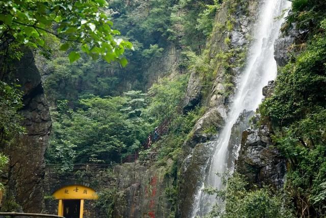 古建筑|“空中乡村”金华市磐安乌石村，有着680多年的古建筑，约起来