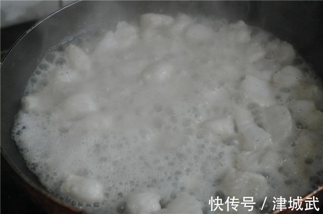 秋后，最该吃的不是草鱼鲫鱼，而是它！8块钱买一条，补足气血！