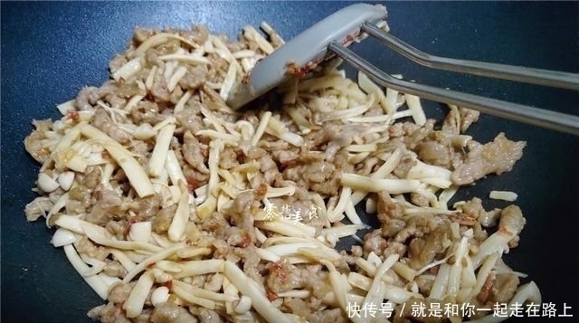 适合减肥吃的家常菜,补充蛋白质,好吃不长胖,随便炒一炒就搞定