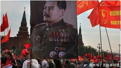 斯大林|斯大林为什么吃相难看,在日本宣布投降后,还出兵占领千岛群岛?