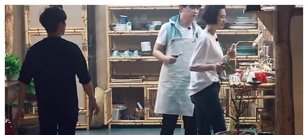 史上唯一 把何炅“逼瘋”了的女嘉賓, 一塊姜從天亮洗到了天黑