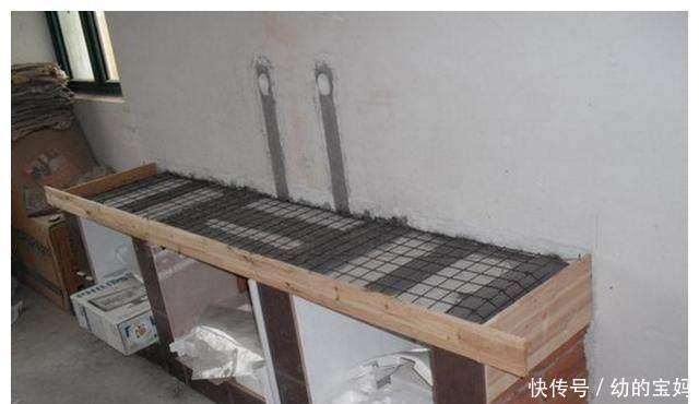 公公|农村公公为了省钱,硬要用水泥给我砌电视柜,完工后忍不住哭了!