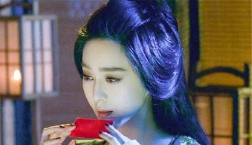 满城风雨|杨贵妃安禄山共度一夜，外面满城风雨，李隆基为何不在乎