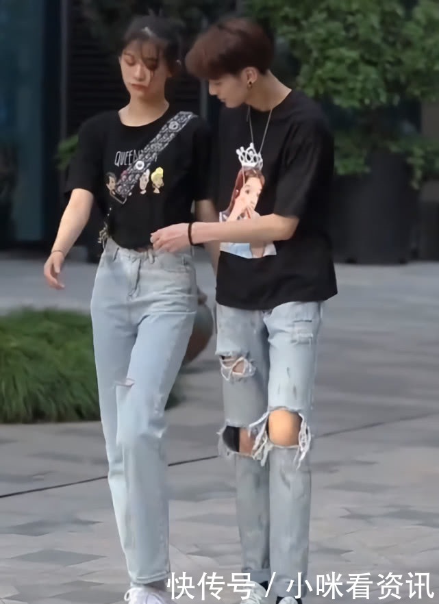 这对情侣真“潮”,裤子两人换着穿,同款长腿省钱省事又省心!