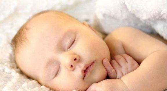 宝宝|夫妻间相差几岁,生出的孩子比较聪明?答案可能和你想的不一样