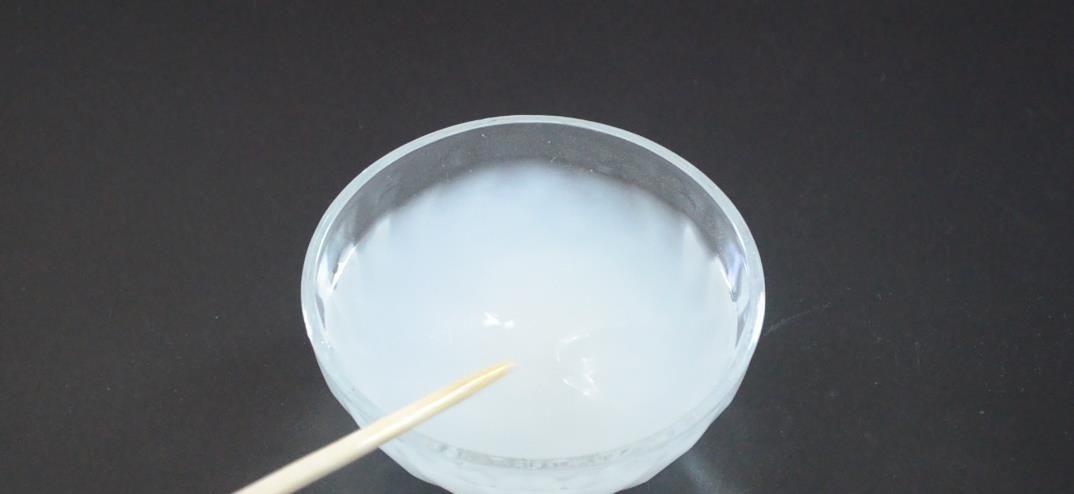 把这2样东西放进马桶里, 马桶不刷也不会脏臭, 看完赶紧去试试