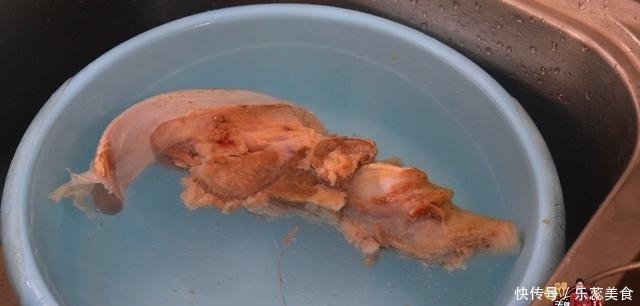 做法|凉拌猪舌最好吃的家庭做法,简单美味又下饭,看看你喜欢吃不?