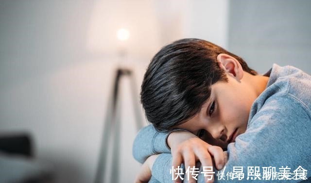 男孩子|男孩进入青春期，生理心理都发生极大变化，这5件事家长要早做好