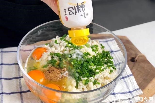  冰箱|冰箱里的剩馒头，换个花样做，外酥里嫩，个个金黄，简直好吃上天