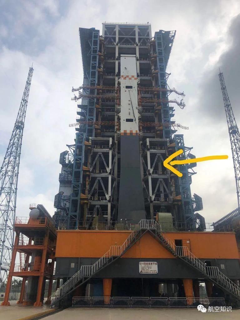 月球 探秘“长征”五号发射场,近距离看火箭刚刚发射过后的塔架细节