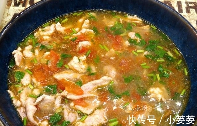 汤酸|三伏天多喝此汤,滴油不放10分钟出锅,汤酸爽肉鲜嫩,天天吃不腻