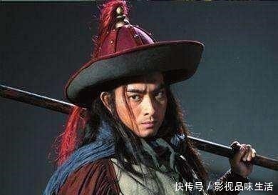 朝廷&他是梁山的叛徒,杀了3名梁山好汉,武松多次想杀他都失败