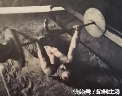 三頭肌|100年前最好的練胸動作之一，現在無人問津，非常遺憾