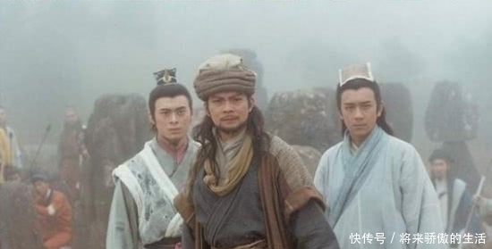 慕容复一心想光复燕国,为何不招兵买马,反而是在江湖上游荡?