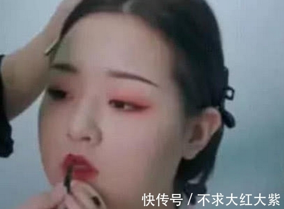 小姐姐|路人小姐姐大改造,妆后连化妆师都愣了,网友:撞脸杨贵妃了