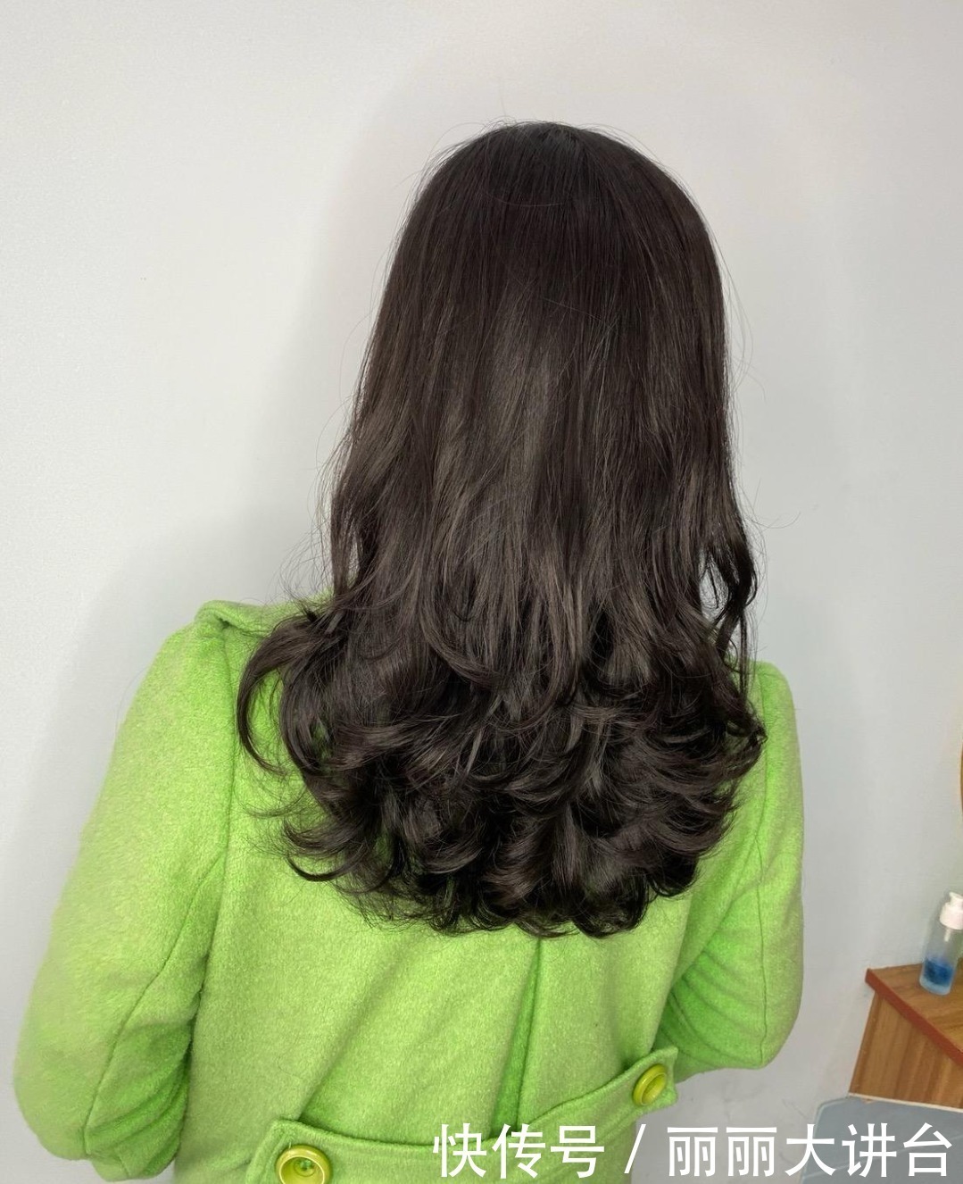 烫发|秋冬发型别乱剪,新时尚发型19款送给大家,洋气时尚好打理