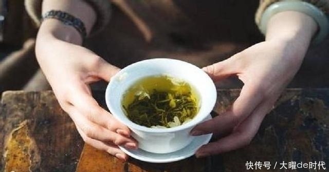 养生|桑叶泡水虽好,却不适合所有人,不仅不养生,还会加重病症