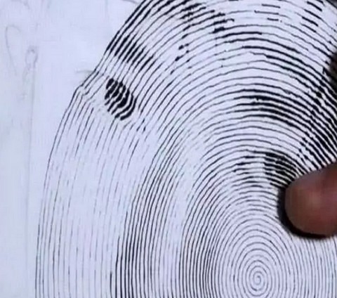 画圈圈$美术生开启年轮模式,画了无数个圈圈后,易烊千玺是我的