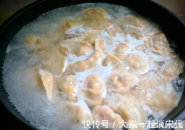 大肉馅|夏天,用它包饺子真好吃,2元一斤,又嫩又鲜,比肉饺子都好吃