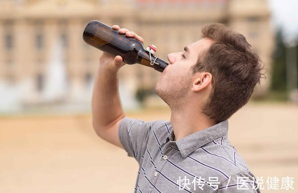 尿酸值|不想被痛风“缠上”了,这6个不良行为,尽量避免,或能防止痛风