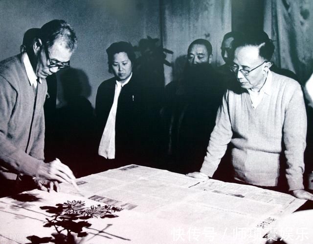 才气|郭沫若声称才气不输苏轼,曾写下一首《水调歌头》,读罢高低立判