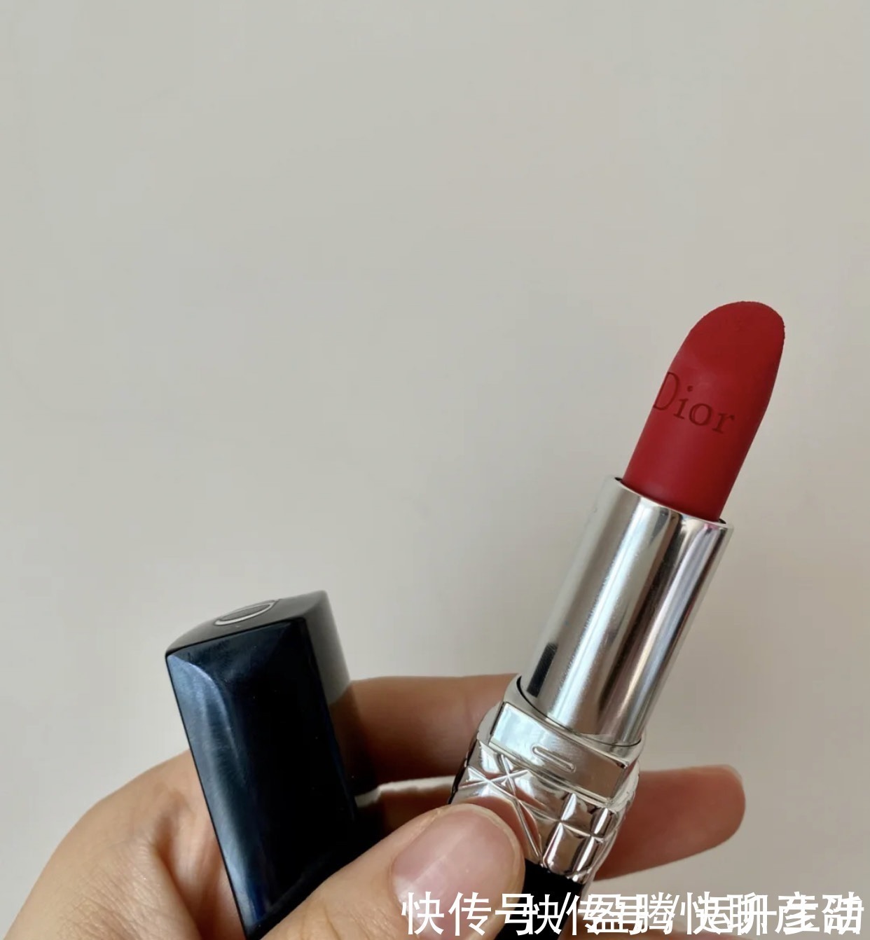 颜色|“上班族”涂什么颜色的口红?迪奥740沉稳,999霸气御姐