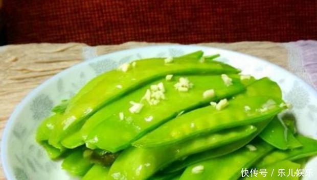 家味美食:蒜炒荷兰豆,杭椒牛柳,韭黄炒肚丝,黄酱炒豆角的做法