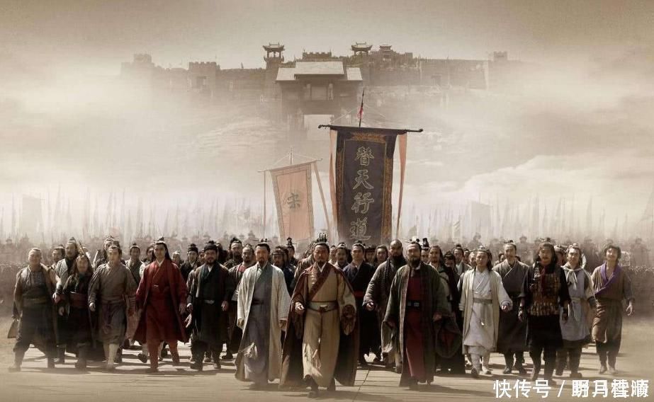 胡歌&水浒传“武松”“宋江”20年后重逢,手里大刀变保温杯,岁月不饶人