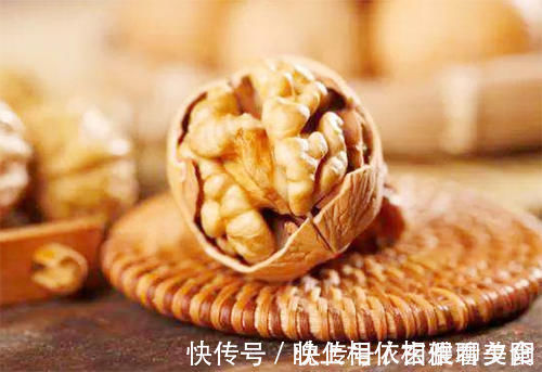 糖尿病|核桃养生更长寿！有5大养生功效，但和“它”同吃可以“致命”！